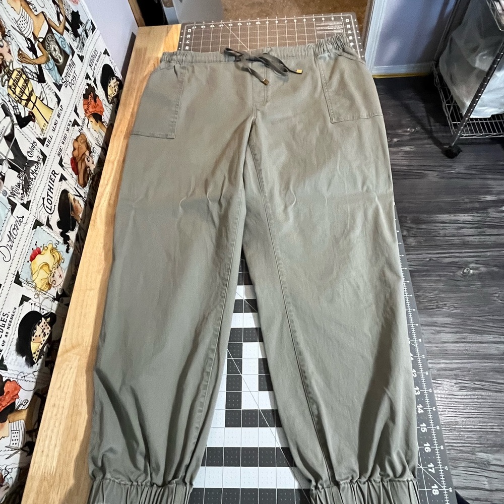 Frye and Company Paper Bag Waist Jogger size 1X